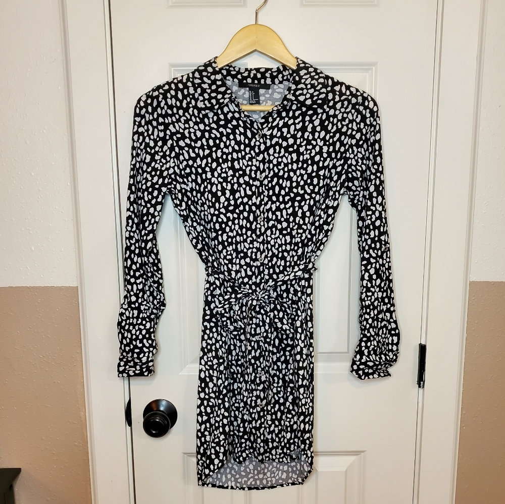 SOLD✅️ 3/4 Polka-dot Polo Dress